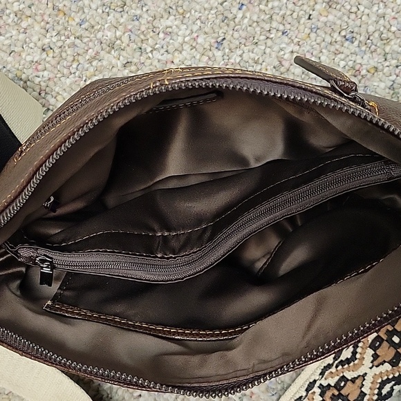 Heshe Brown Crossbody Brown Leather Bag with Patterned Removable  Strap - Picture 5 of 5